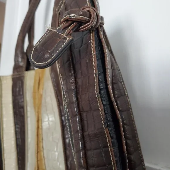 Striped Purse - Picture 4 of 6